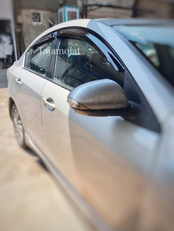 بادگیر شیشه مزدا 3 نیو